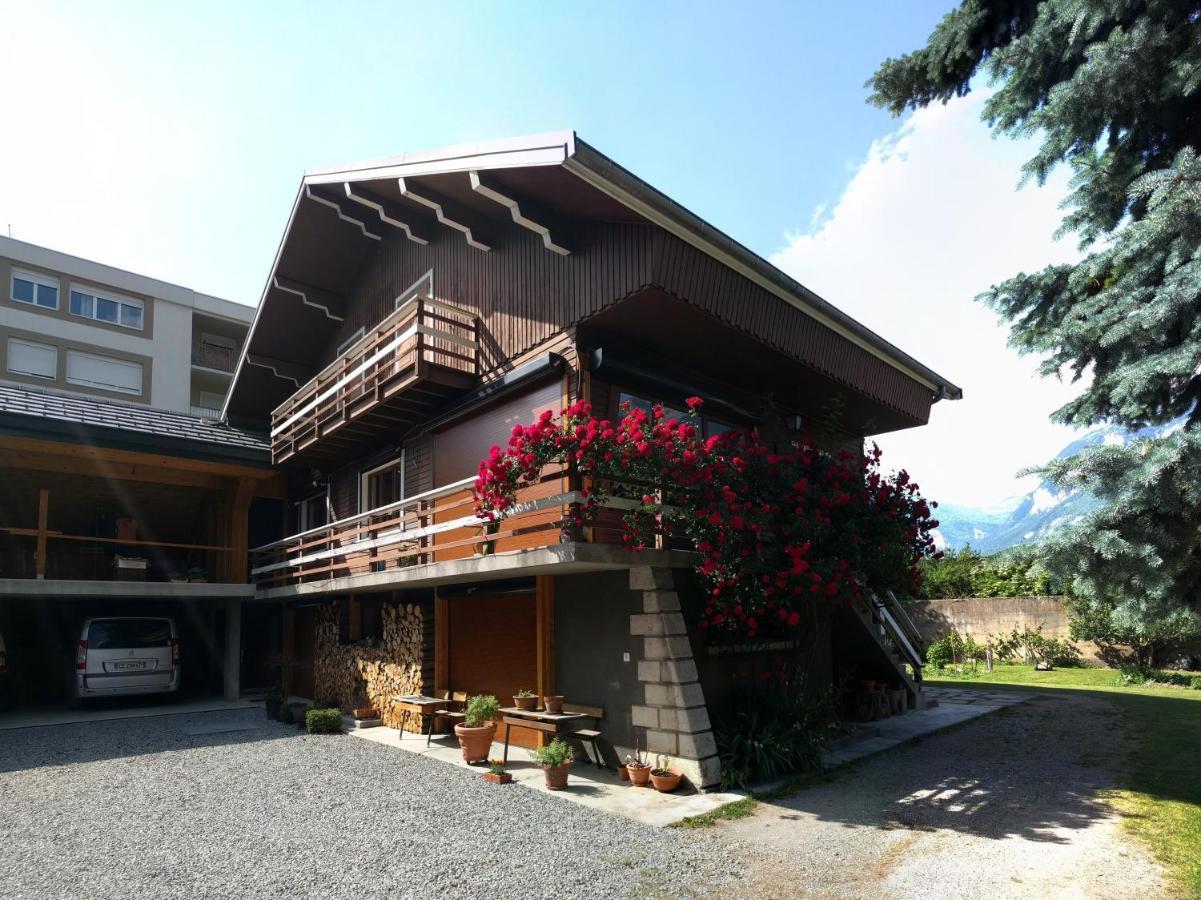 سان-جان-دي-موريين Chalet Les Cols - Chambres Avec Terrasse & Jardin - Proche De La Nouvelle Gare المظهر الخارجي الصورة